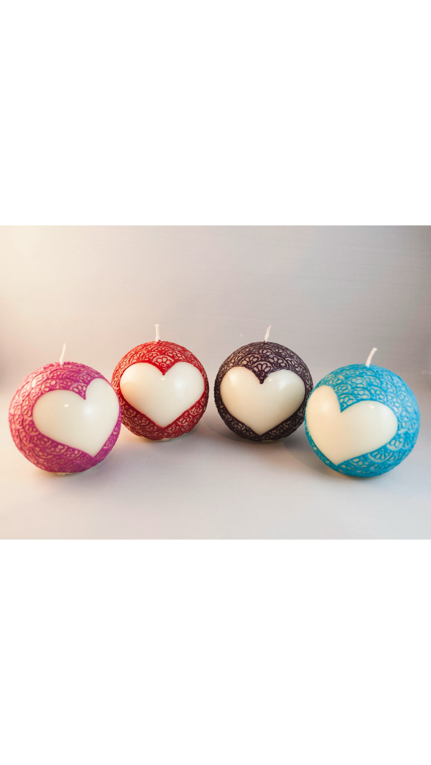 Round Heart Henna Candle
